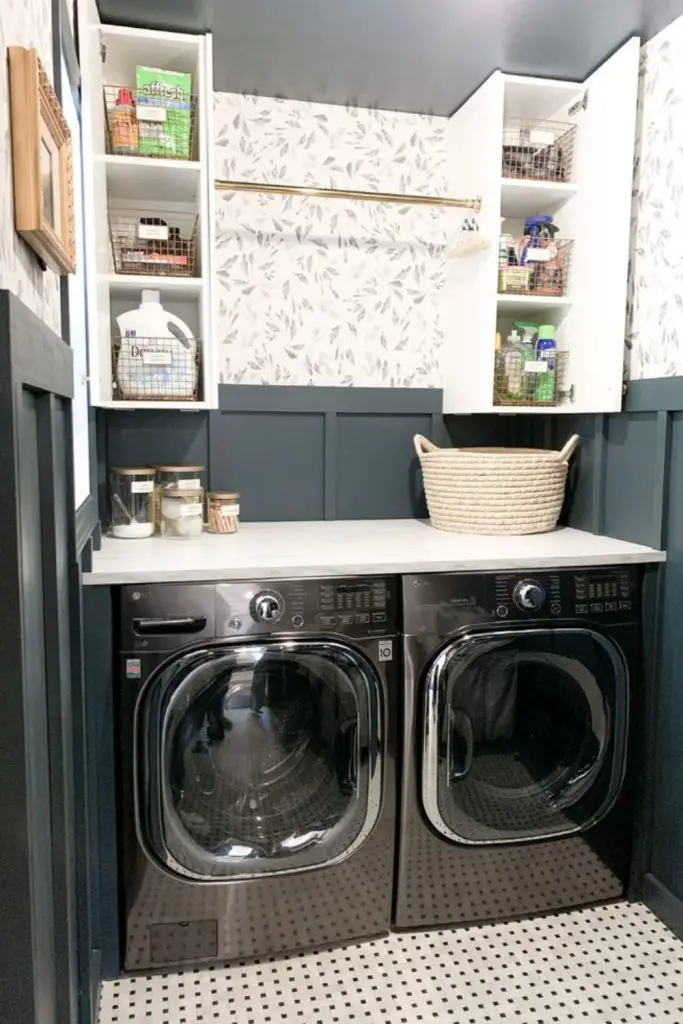 Chalkboard cabinet doors for notes