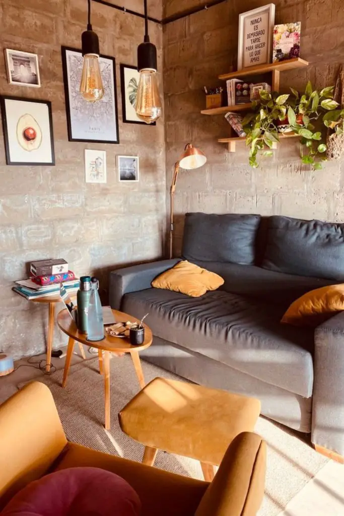 Urban compact chill with concrete walls