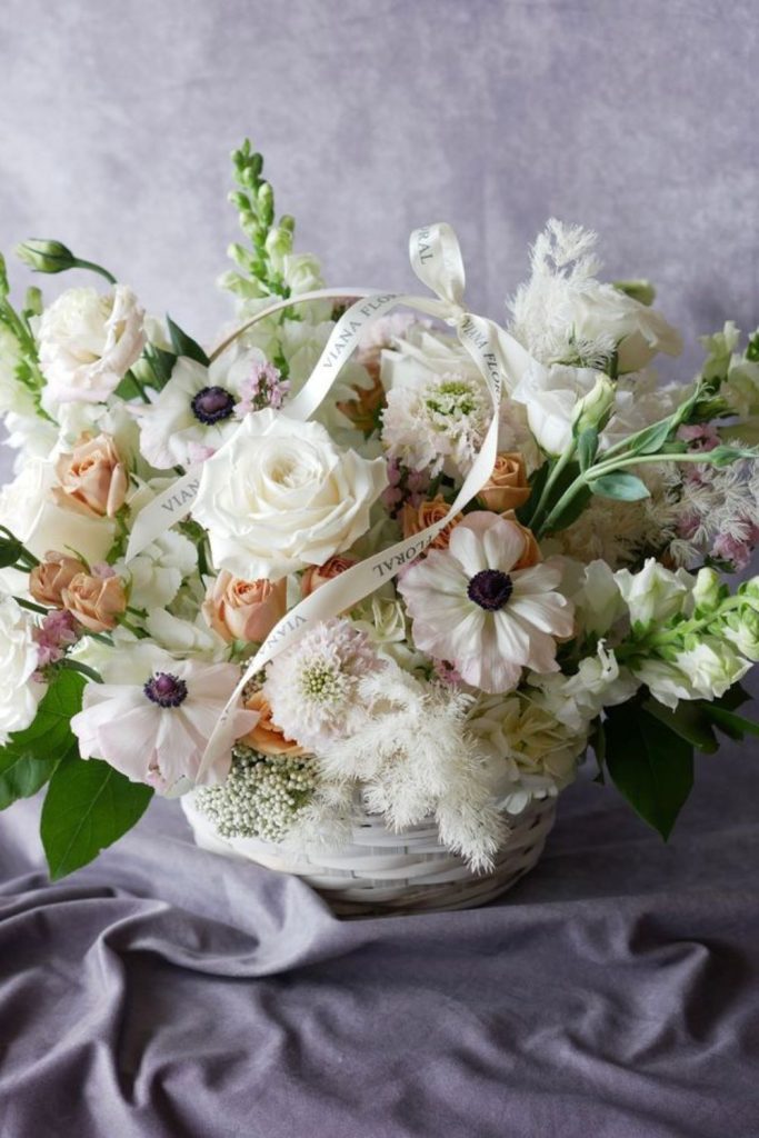 Cedar and ivory carnation solstice weave