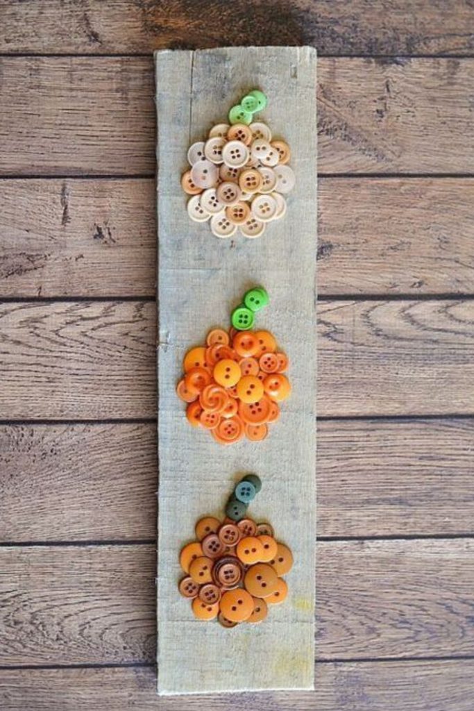 Pumpkin button boards for autumn decor.