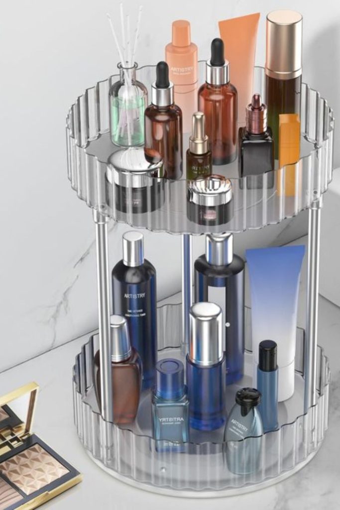 Rotating carousel organizer for toiletries.