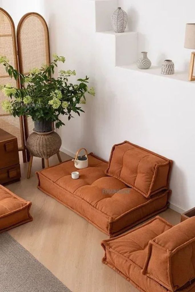 Low folding loungers with soft cushions