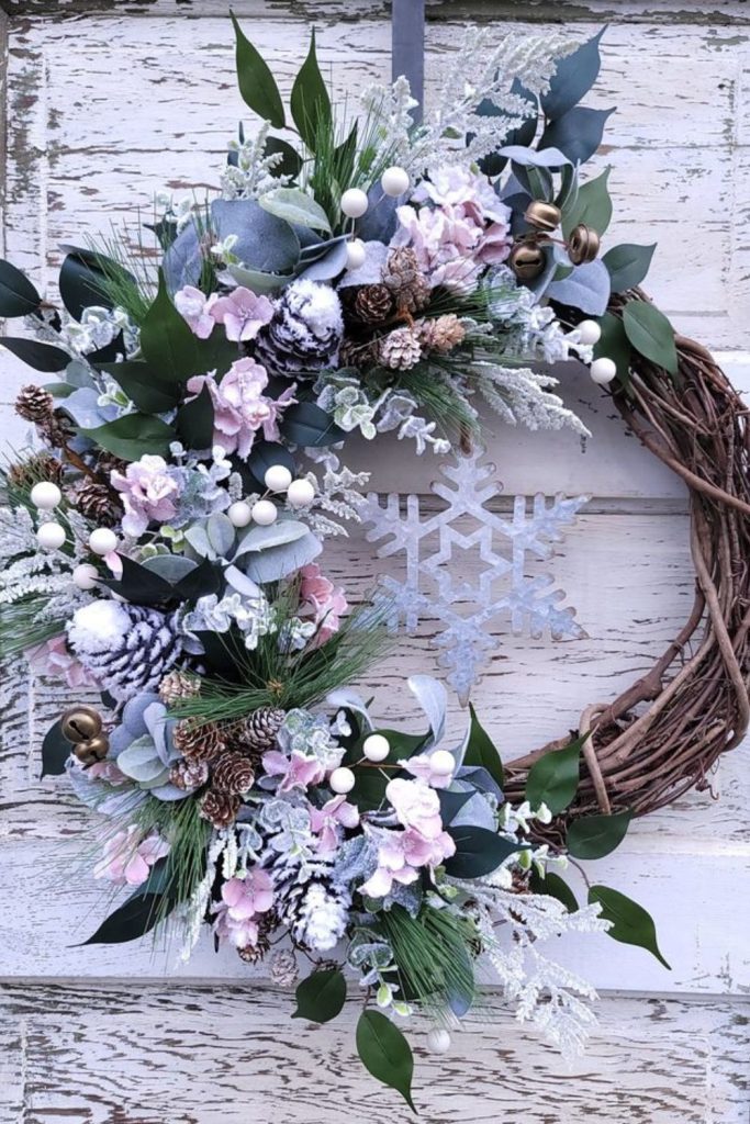 Snowberry lace gentle cottage winter wreath