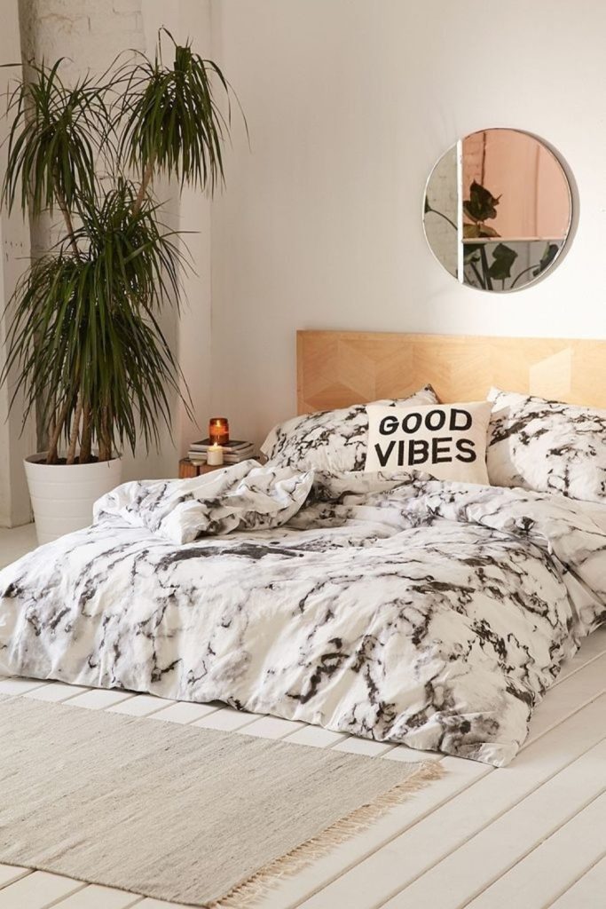 Gray and white marble patterned bedding