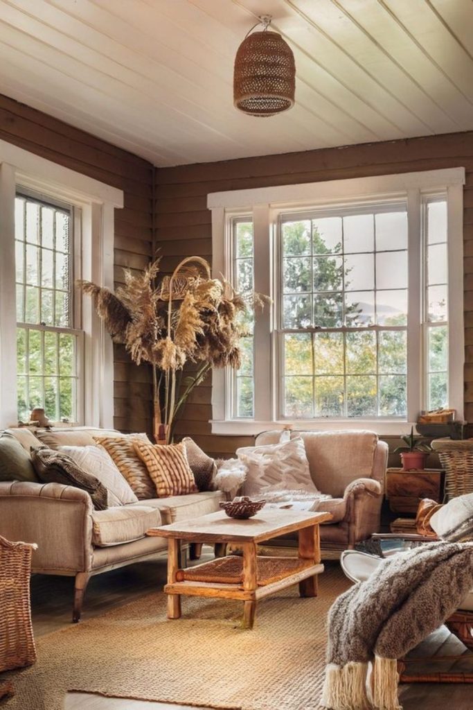 Aged timber and cozy furnishings blend.