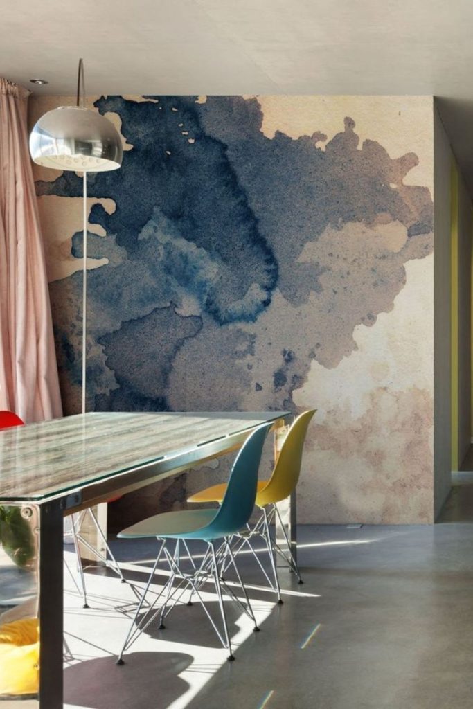 Watercolor-like walls blend colors unpredictably and softly.