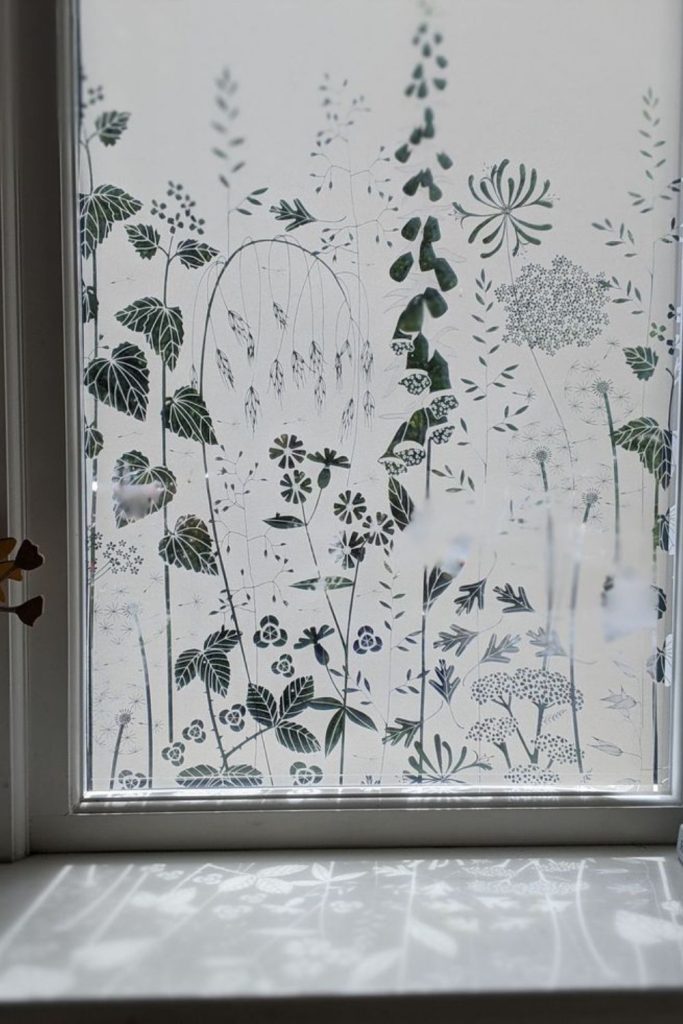 Etched or frosted glass with patterns