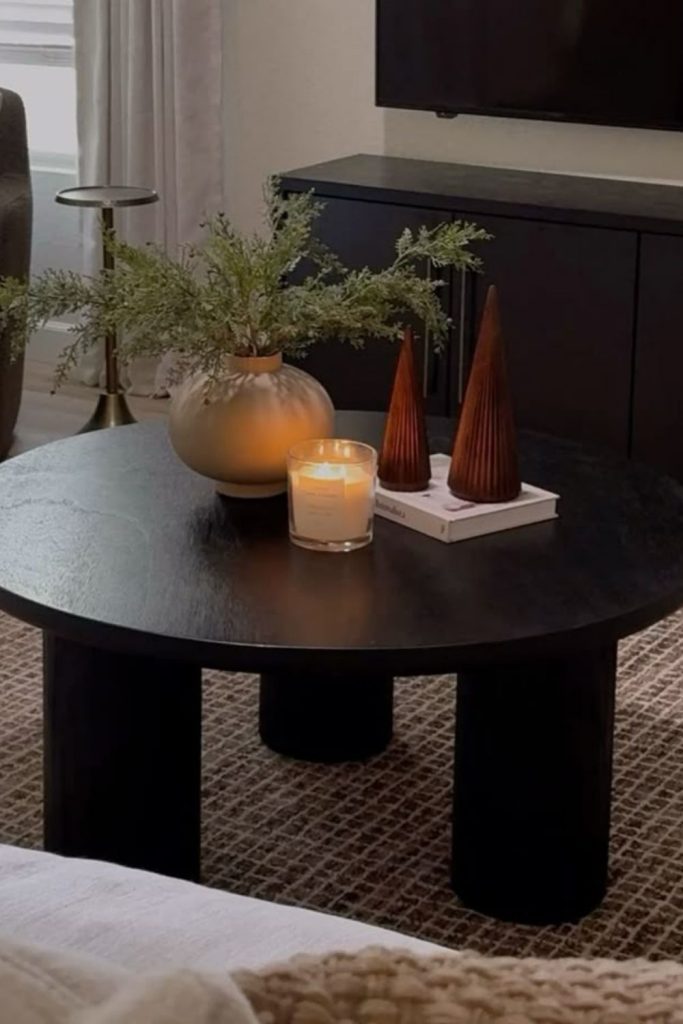 Dark velvet accented round table styling