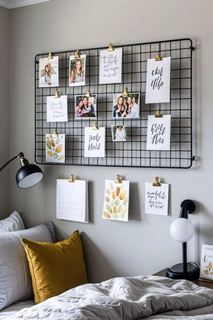 Wire grid for displaying photos