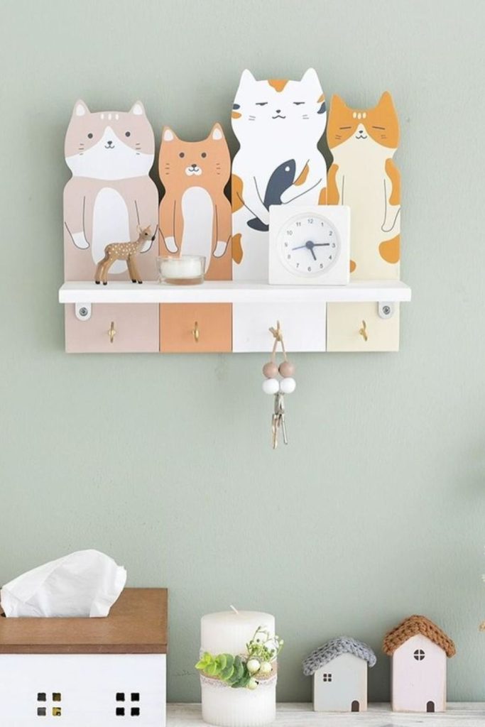 Wooden animal hooks for keys