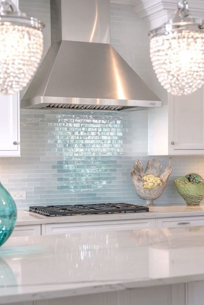 Horizon drift glass backsplash design