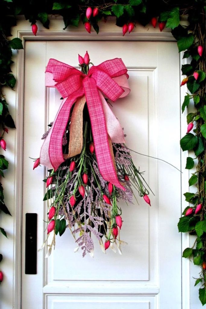 Long twisting ribbons catching sunlit light