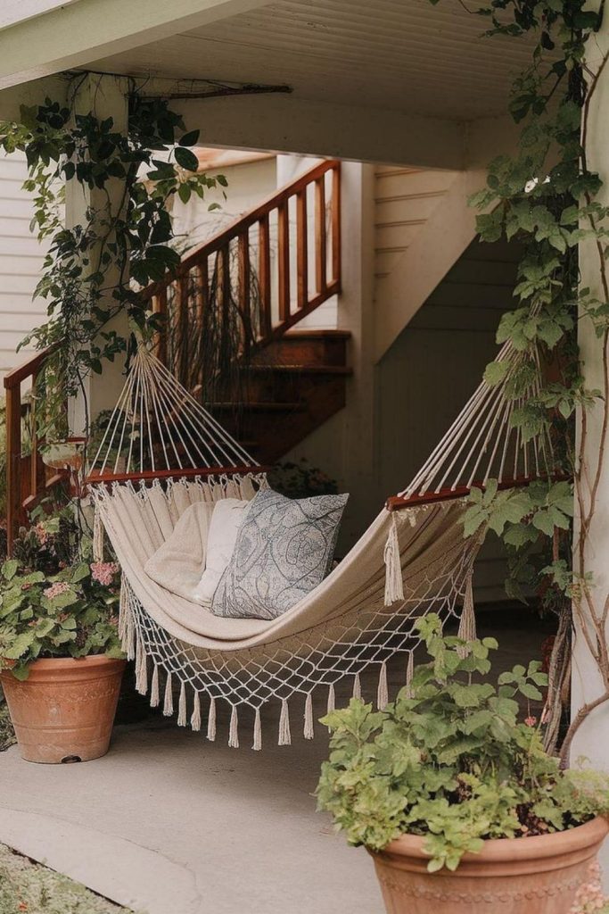 Bohemian macrame fringe hanging swing chair