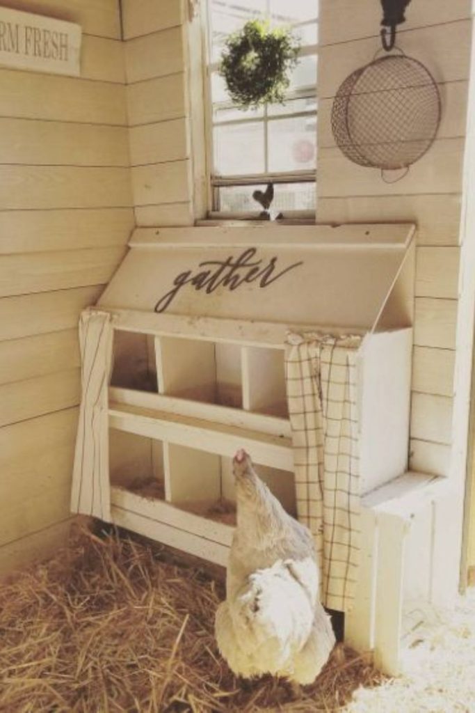 Drawer shelf stacked chicken roost compartment system