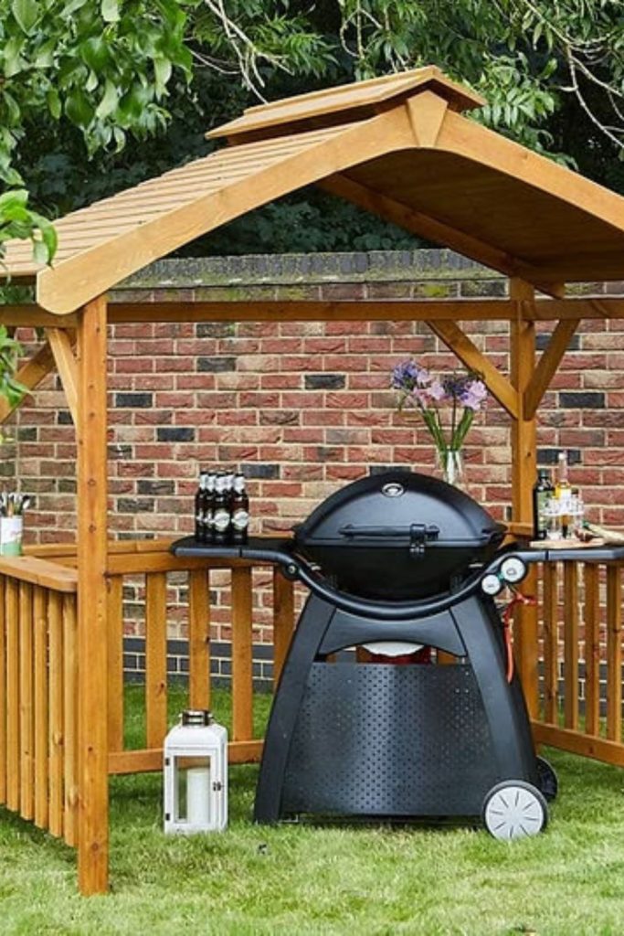 Fence panel grill station backdrop.