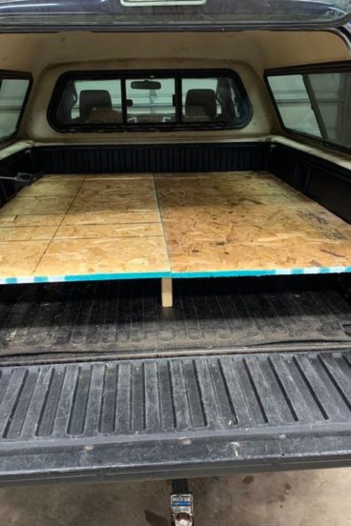 Collapsible flat folding truck bed cargo crates