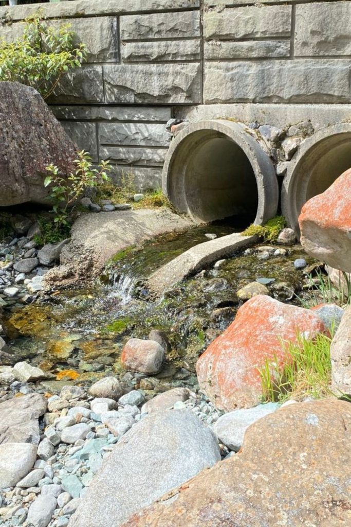 Gravel pit soakaway underground drainage reservoir