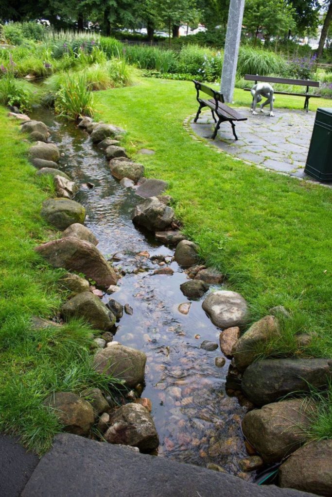 Stone spillway cascading decorative water drain
