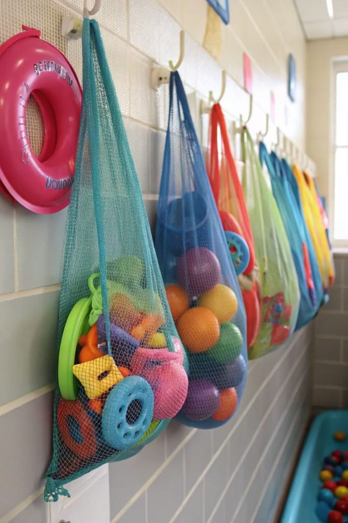 Wall bungee cord grid float holder