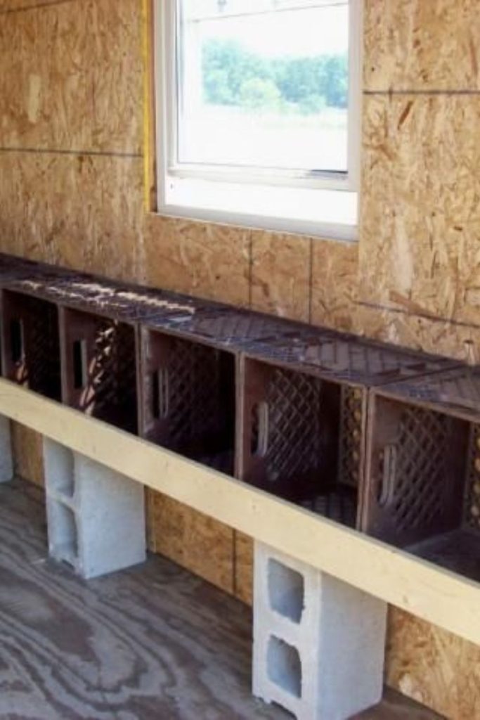 Wooden crate stack cube chicken roost system