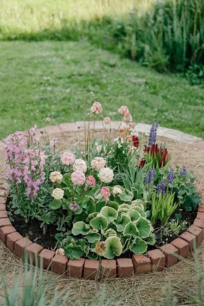 Circular brick flower bed border design