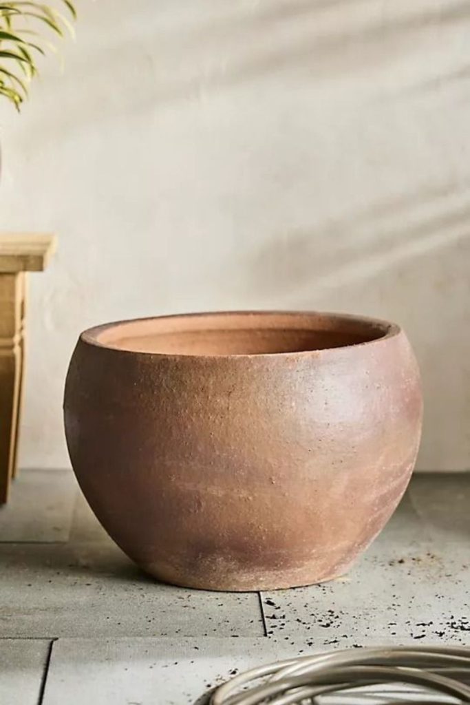 Terra horizon vintage earthy bowl planter