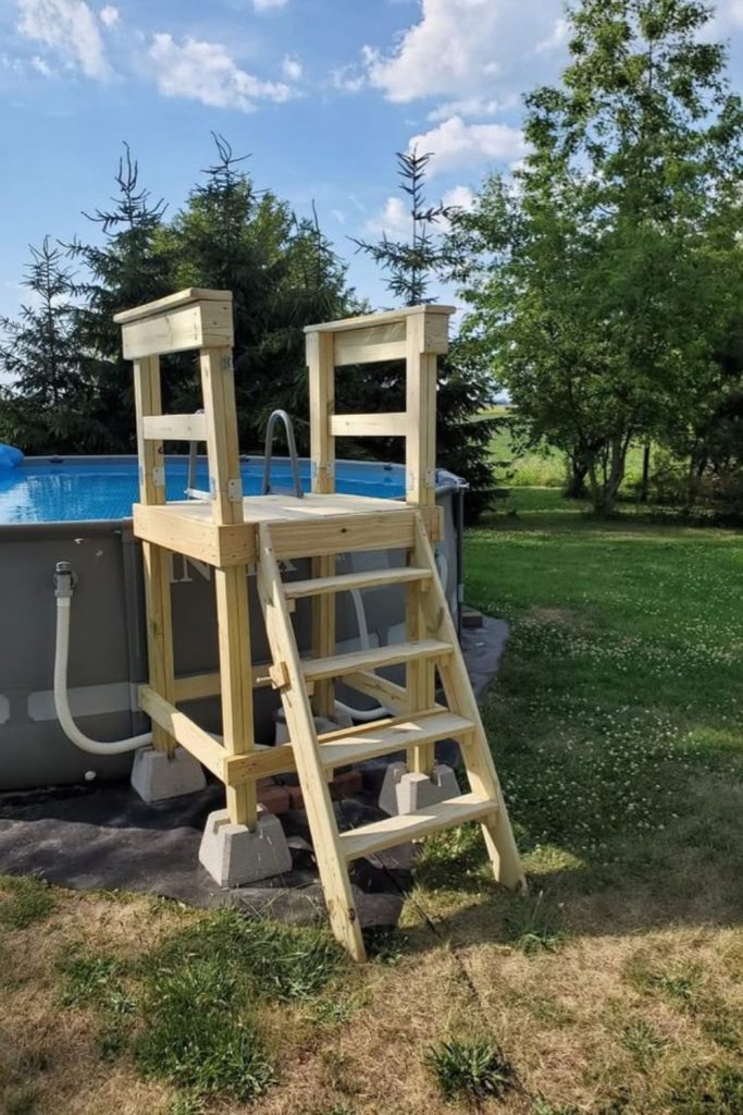 Cedar bench combo pool ladder design.