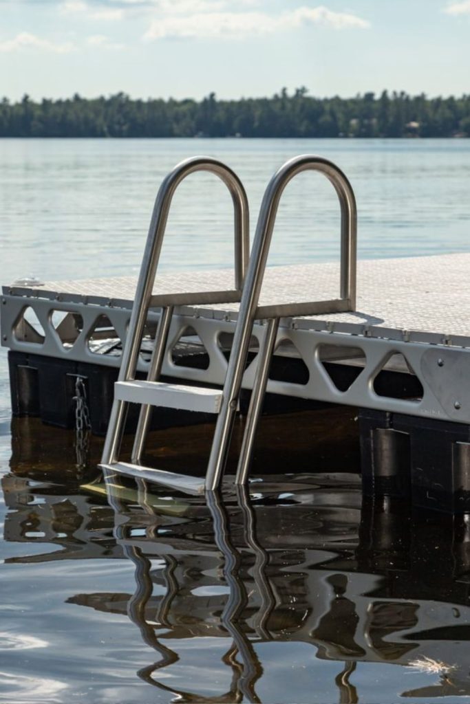Floating dock inspired pool ladder style.