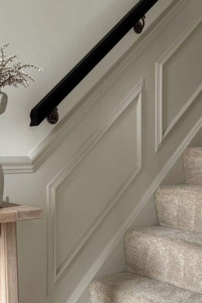 Contemporary clay dado rail interior.