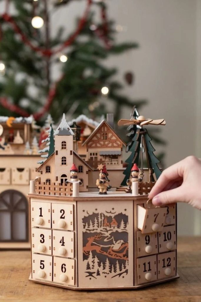 Mini drawer Christmas advent calendar organizer.
