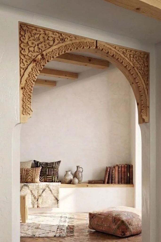 Moroccan horseshoe arch with exotic details.